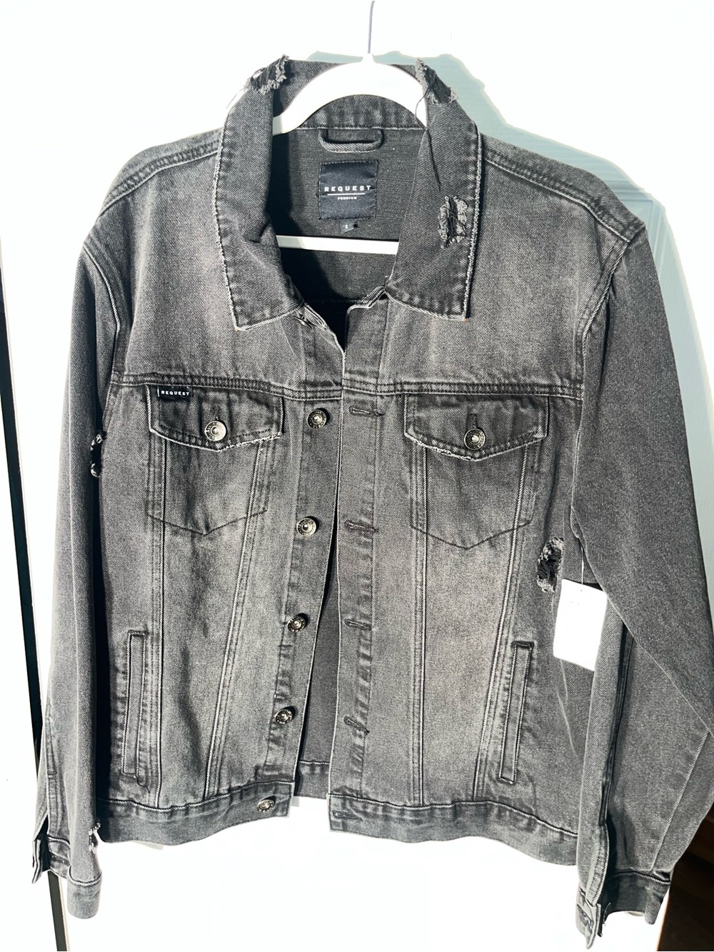 NWT Men’s Large D. REQUEST Faded BLACK DISTRESSED DENIM JACKET Size L
